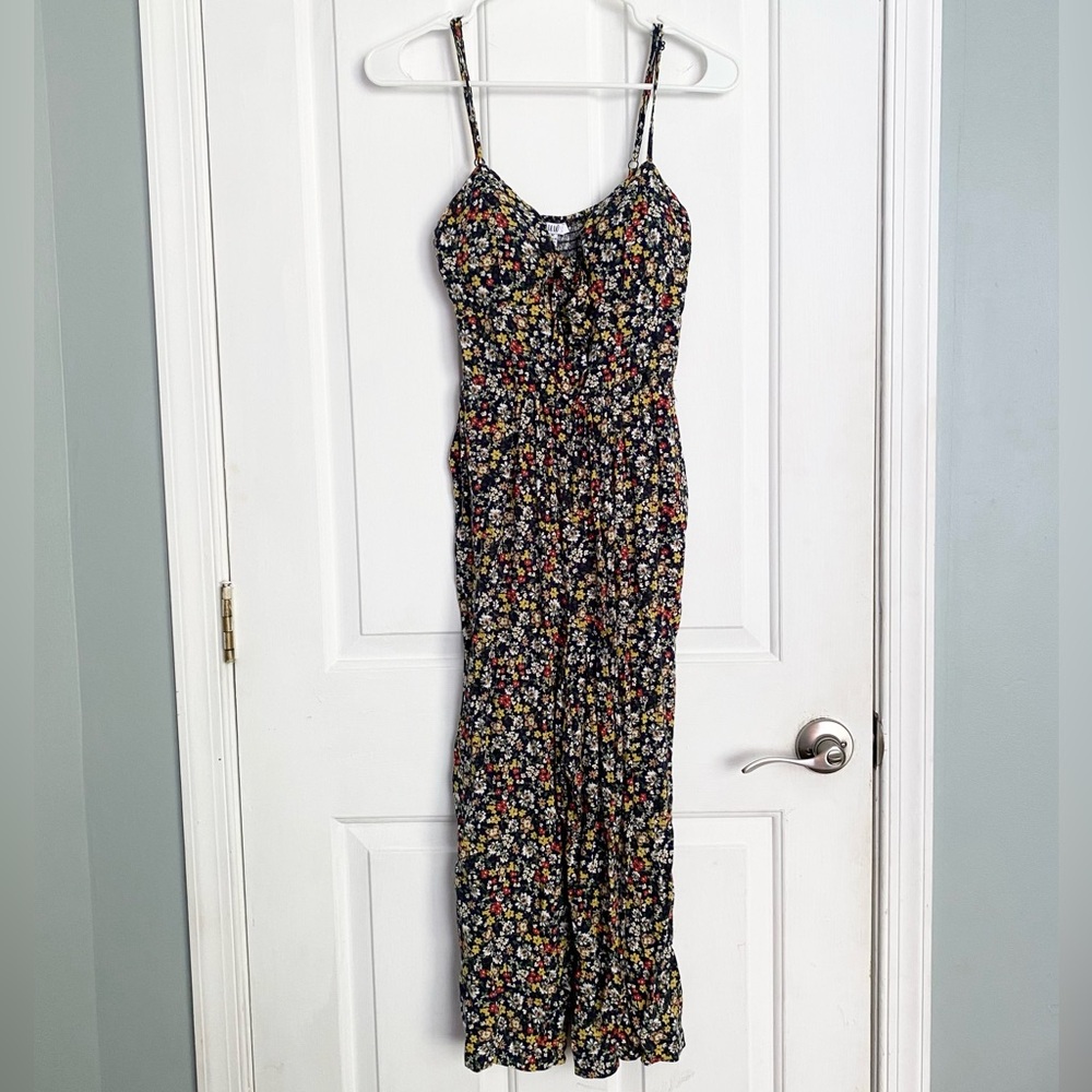 Women’s Floral Sleeveless Jumpsuit Romper in Navy Multi size Medium